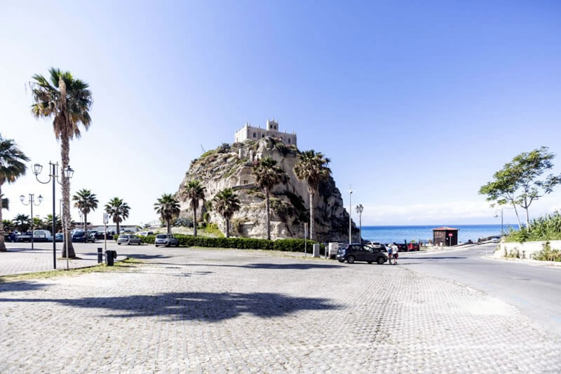 5 luoghi da visitare assolutamente in Calabria - Tropea